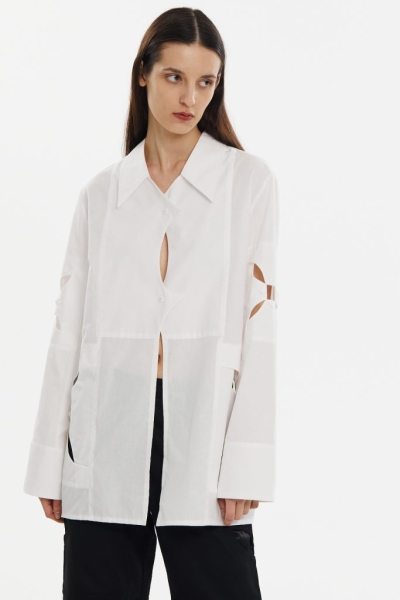 Как носить рубашку этим летом: 5 образов, которые стоит повторить