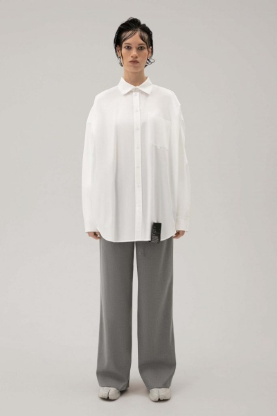 Как носить рубашку этим летом: 5 образов, которые стоит повторить