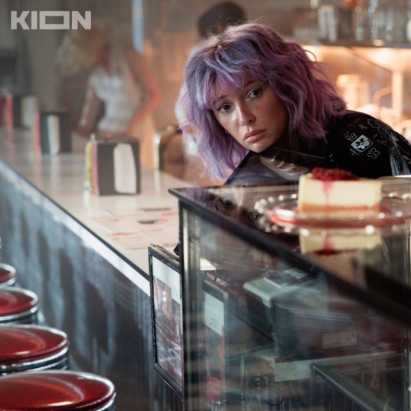 Настя Ивлеева и Никита Ефремов в комедии «Мальвина»: первые кадры