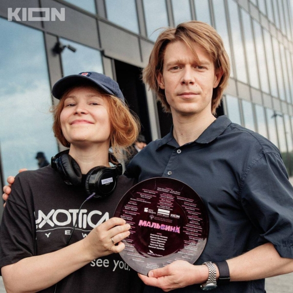 Настя Ивлеева и Никита Ефремов в комедии «Мальвина»: первые кадры