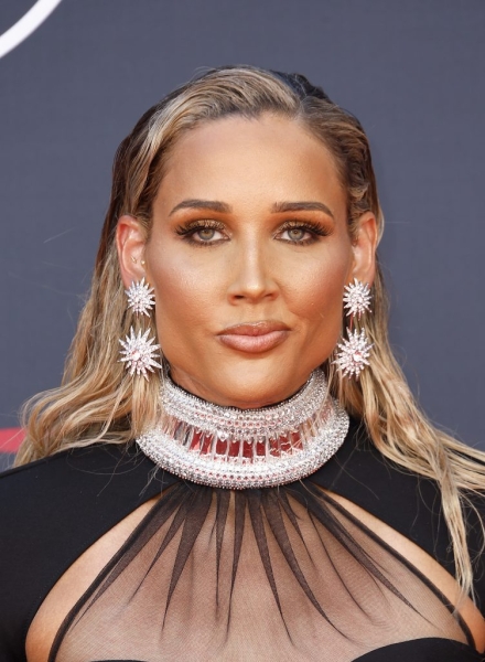 От Риты Оры в роли кота в сапогах до Билли Айлиш на подработке детским аниматором: 5 худших образов недели