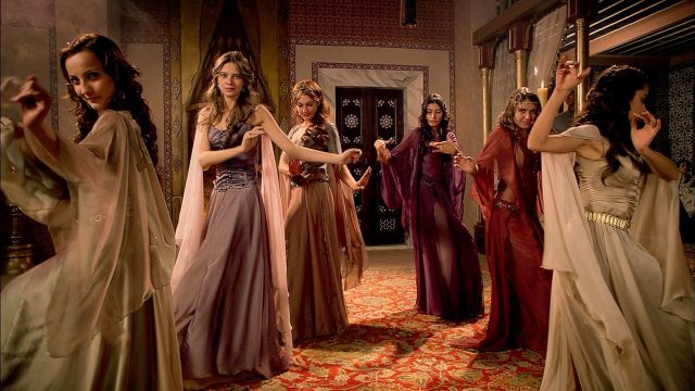 Как на самом деле готовили наложниц к ночи с султаном