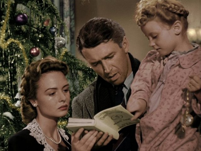 Какие новогодние фильмы смотрят в разных странах