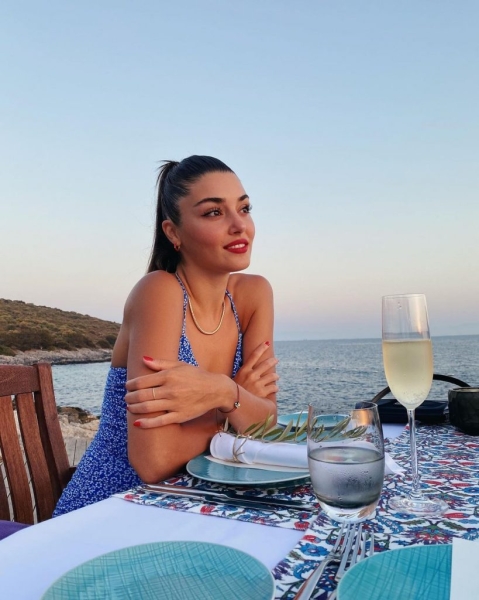 Великолепнее всех: Самые красивые актрисы турецких сериалов