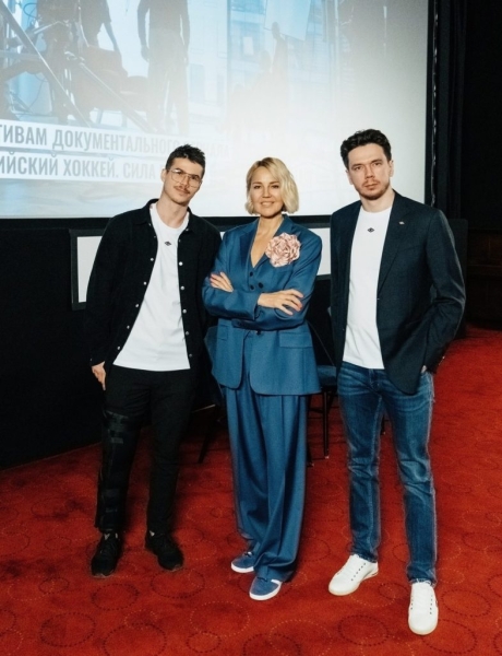 Вячеслав Фетисов, Илья Ковальчук, Павел Дацюк и другие в фильме «Хоккей мне снится»