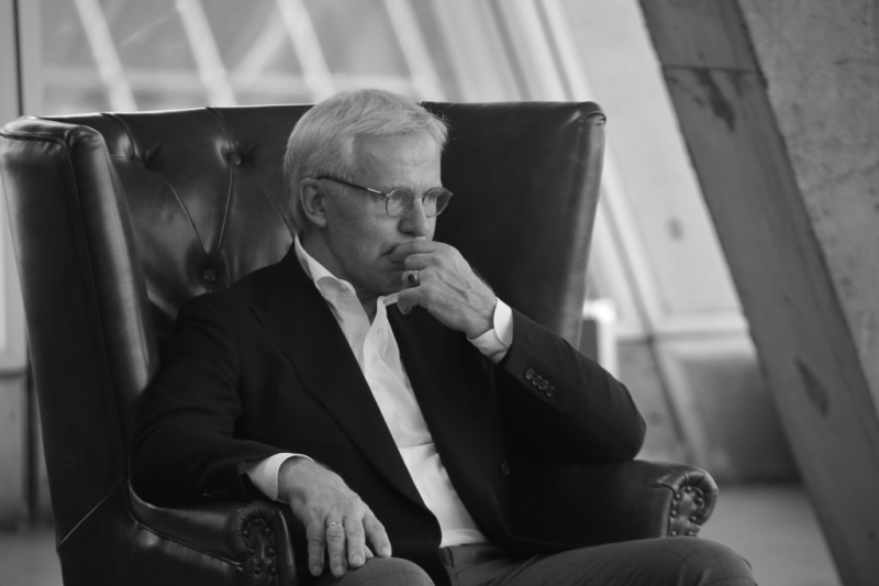 Вячеслав Фетисов, Илья Ковальчук, Павел Дацюк и другие в фильме «Хоккей мне снится»