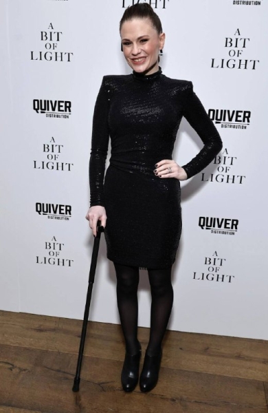 Звезда «Людей Икс» Анна Пэкуин впервые за полтора года вышла в свет. Поклонники взволнованы