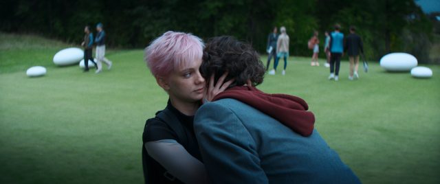 Фильм «Сто лет тому вперед» собрал в прокате более 1 млрд рублей.