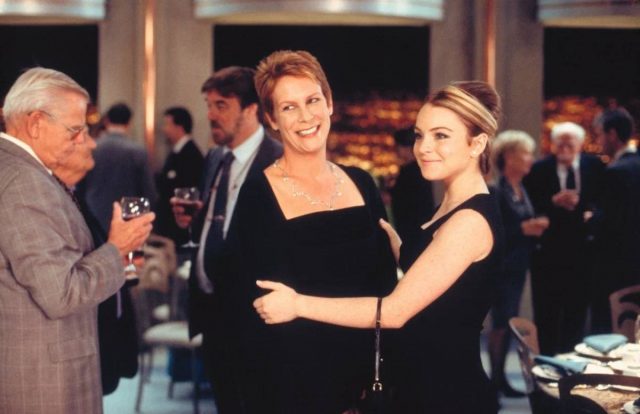 Забудь об одиночестве: 7 фильмов для просмотра большой компанией