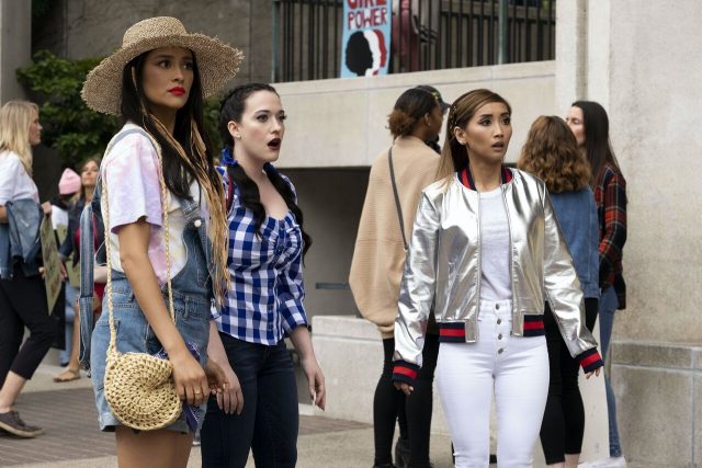 5 сериалов, чтобы пережить расставание